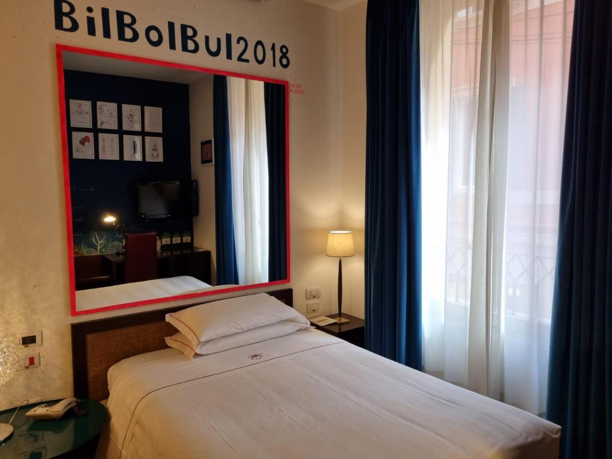 Compact Room,1231371998:JPEG