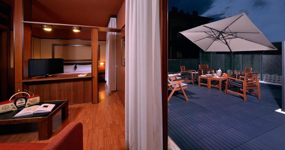 Junior Suite Balcony,1599585681:JPEG