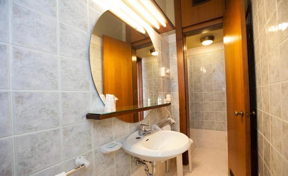 Single Room,1599585657:JPEG